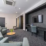 Rosslyn Dimyat Hotel