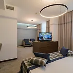 Rosslyn Dimyat Hotel