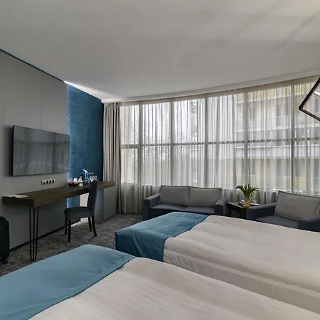 Hotel Rosslyn Dimyat Warna