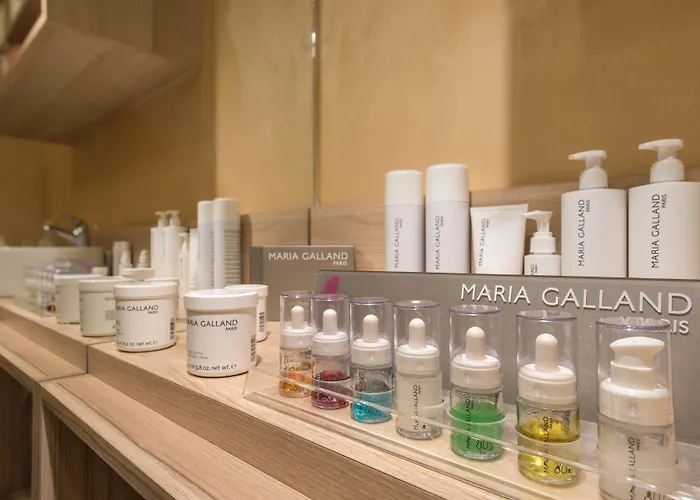 瓦尔纳罗斯林迪米亚特酒店 瓦爾納