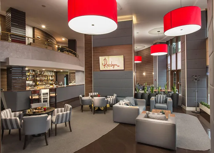 瓦尔纳罗斯林迪米亚特酒店 4*