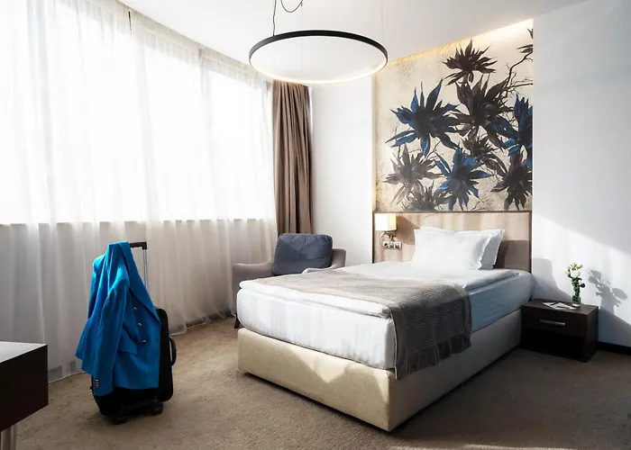 瓦尔纳罗斯林迪米亚特酒店 瓦爾納