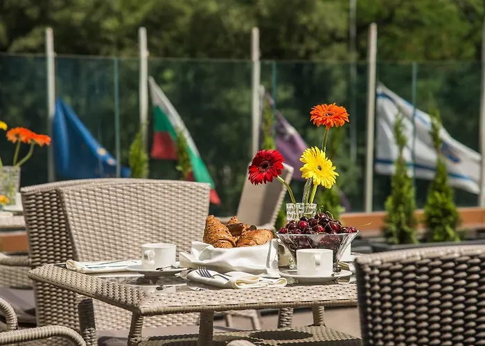 瓦尔纳罗斯林迪米亚特酒店